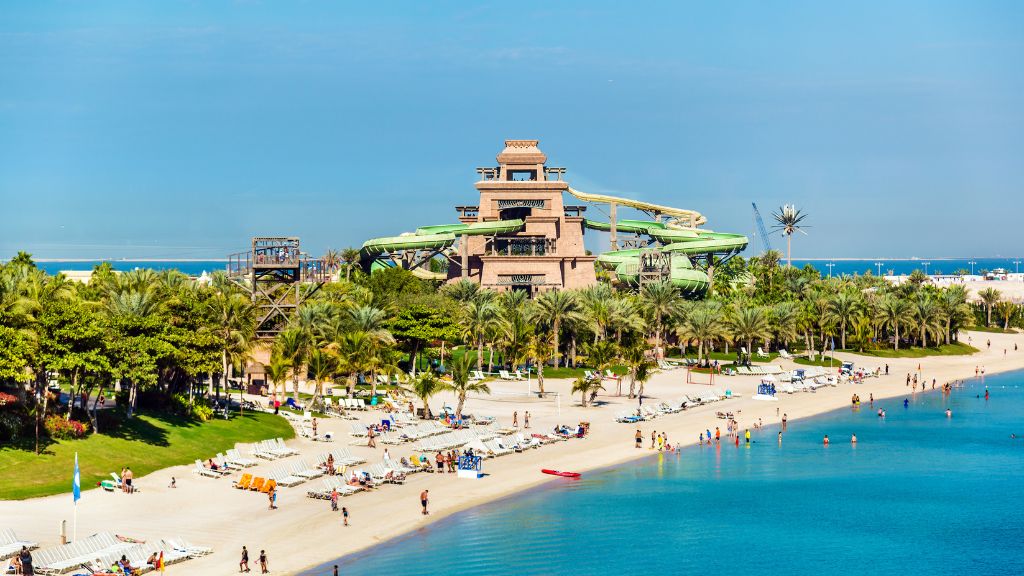 hotels near Aquaventure Water Park