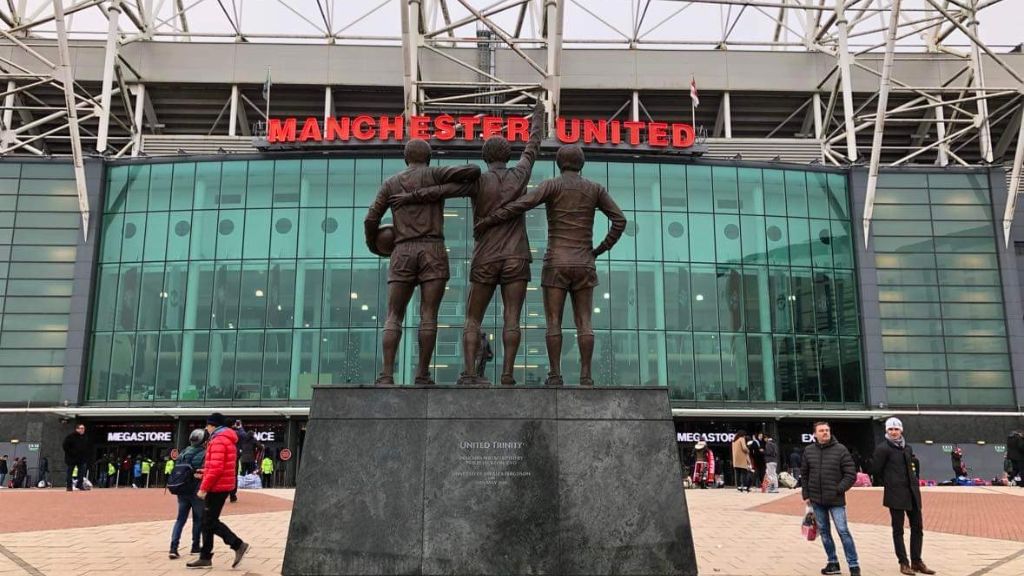 hotels close to old trafford manchester